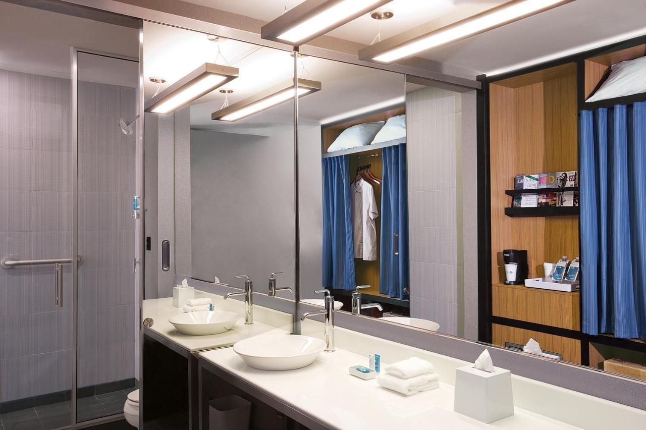 Aloft Dynamic Town Hotel Shenzhen Bagian luar foto