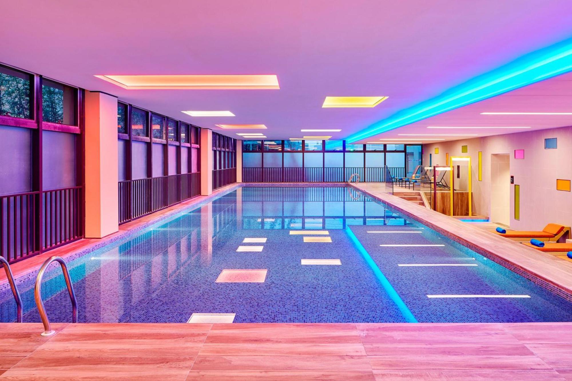 Aloft Dynamic Town Hotel Shenzhen Bagian luar foto