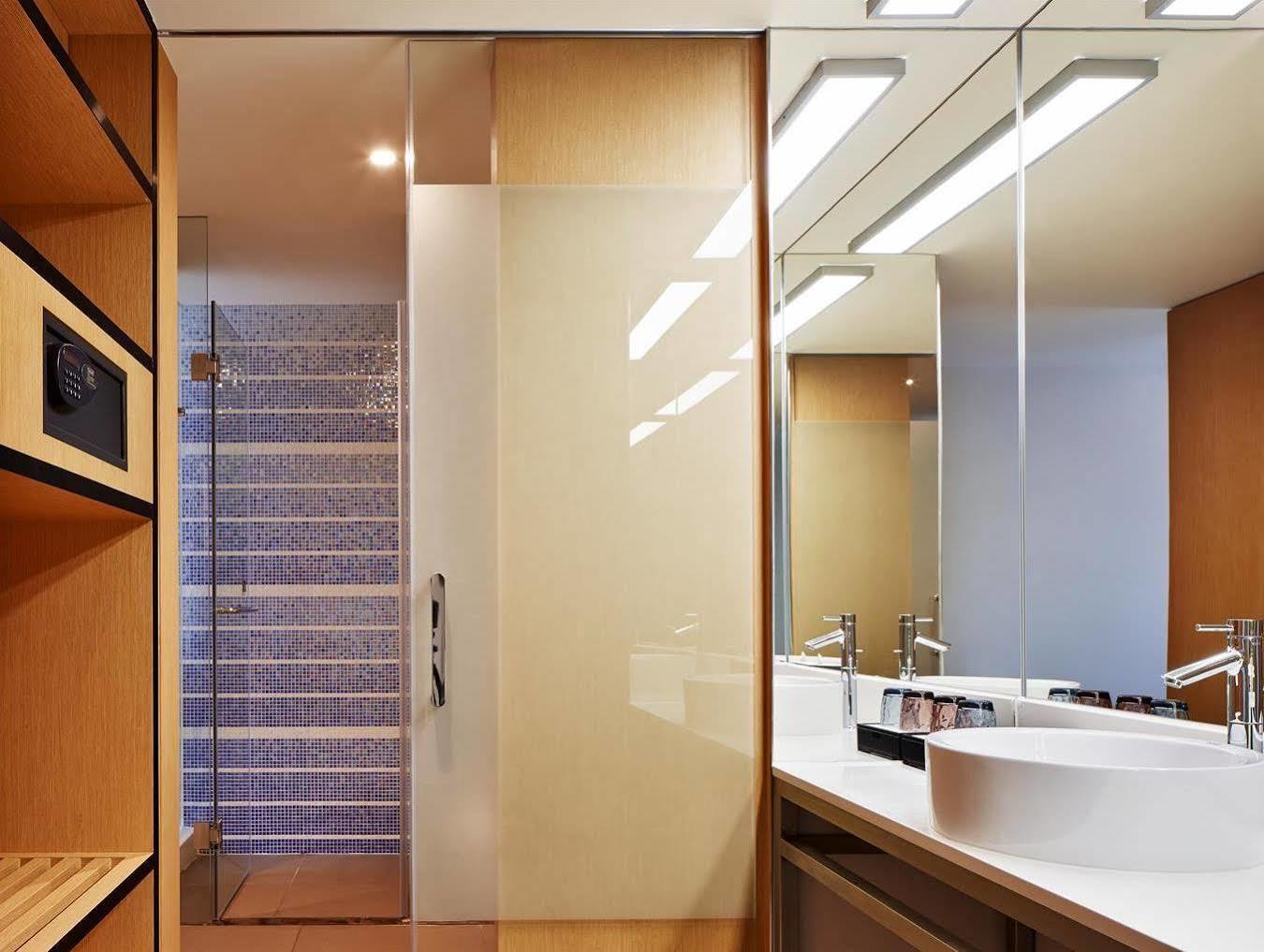 Aloft Dynamic Town Hotel Shenzhen Bagian luar foto