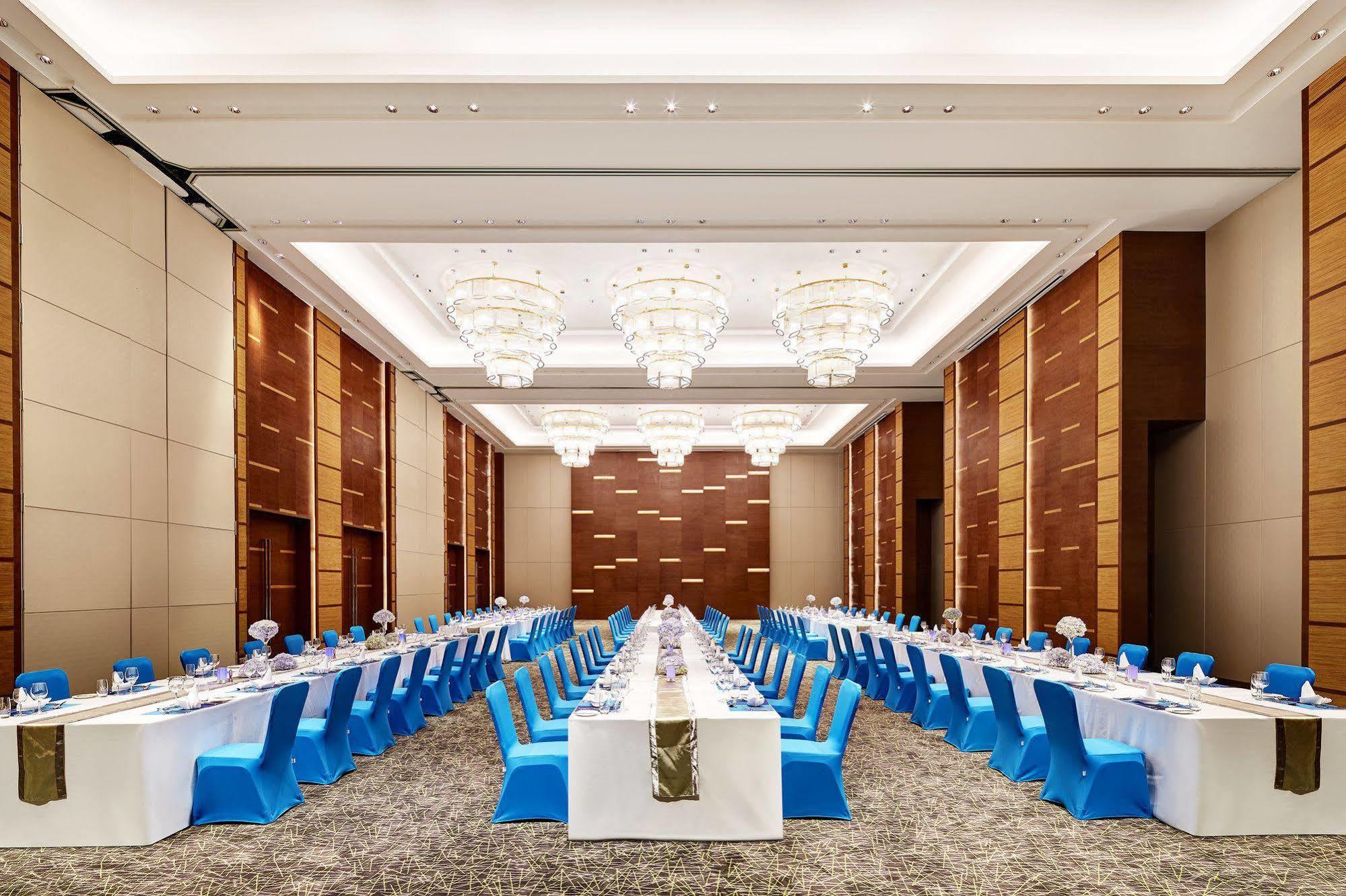 Aloft Dynamic Town Hotel Shenzhen Bagian luar foto